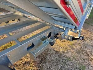 Remolque de 3500kg basculante hidráulico electrico - Imagen 3